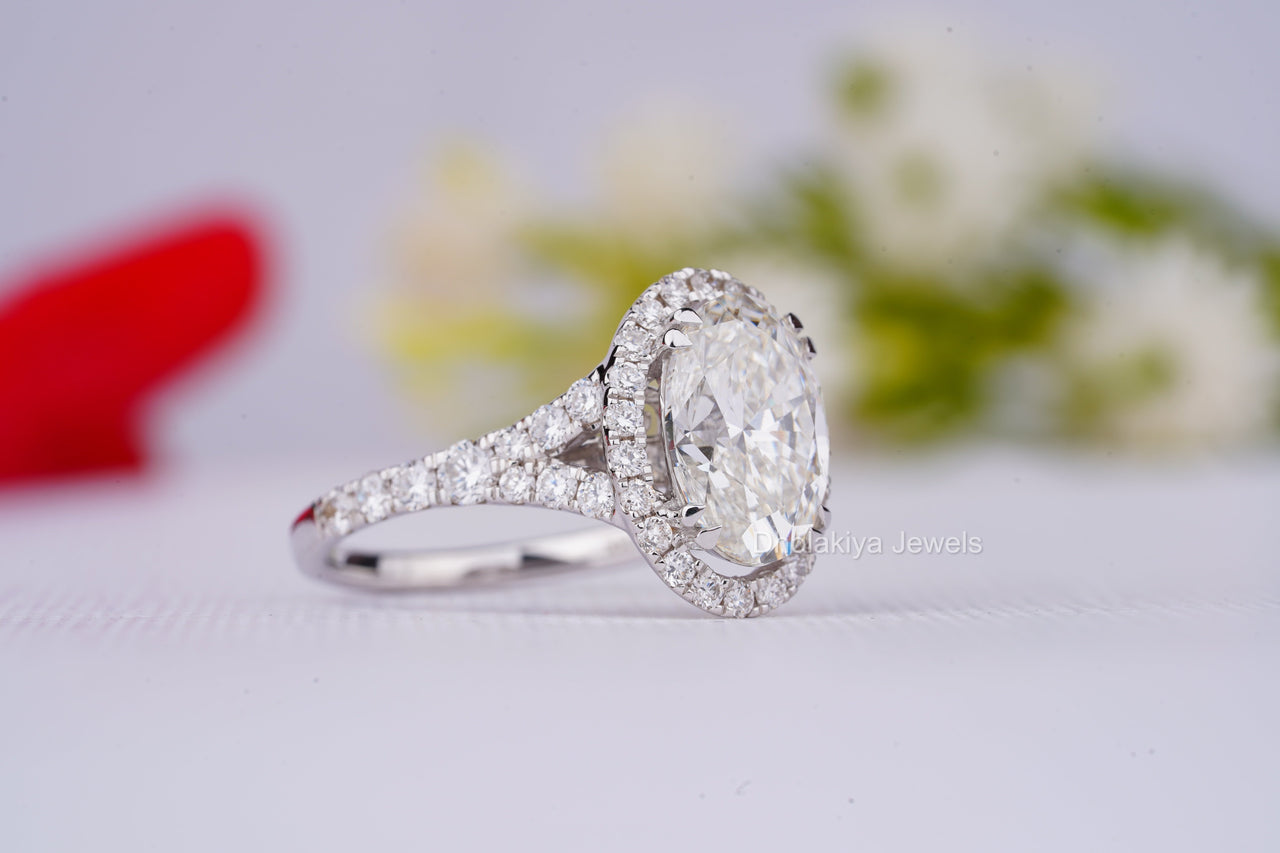 Oval Cut Halo Wedding Ring